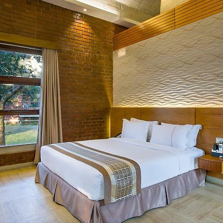 Sarah Resort Gazipur Luaran gambar