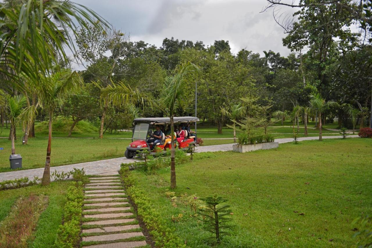 Sarah Resort Gazipur Luaran gambar