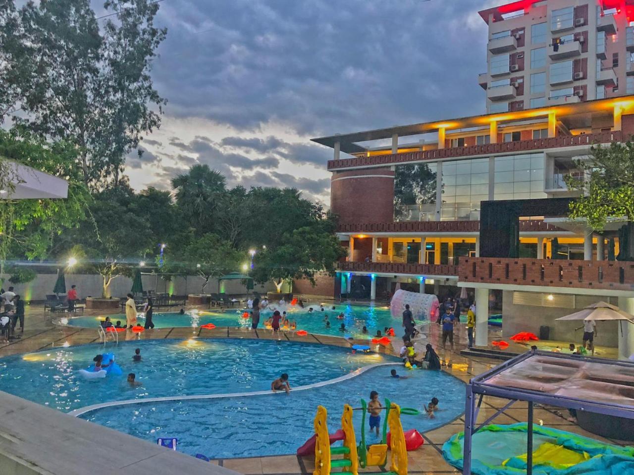 Sarah Resort Gazipur Luaran gambar