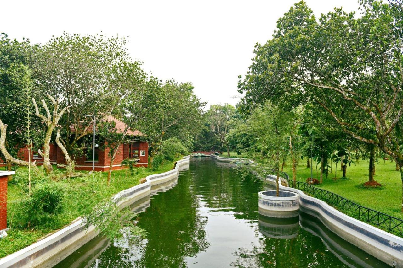 Sarah Resort Gazipur Luaran gambar