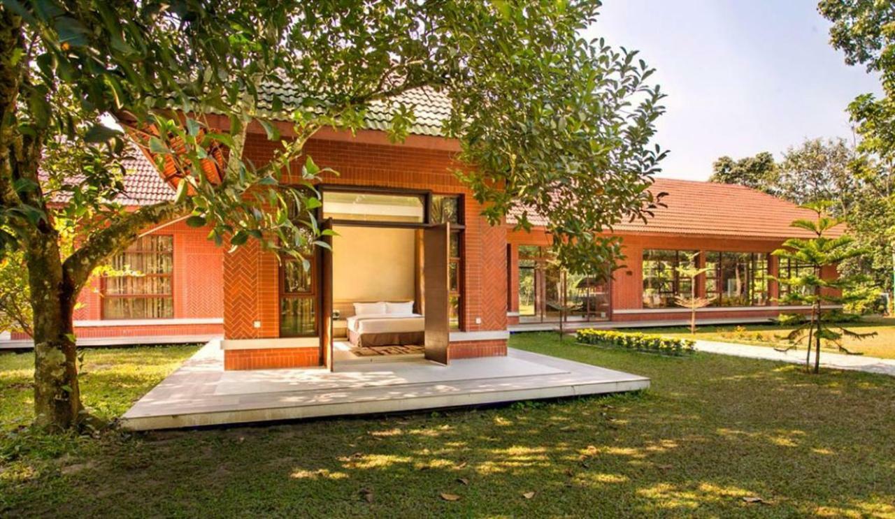 Sarah Resort Gazipur Luaran gambar