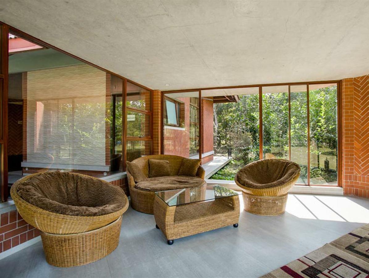 Sarah Resort Gazipur Luaran gambar