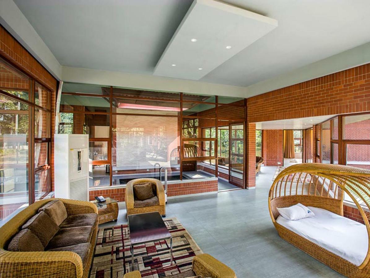 Sarah Resort Gazipur Luaran gambar