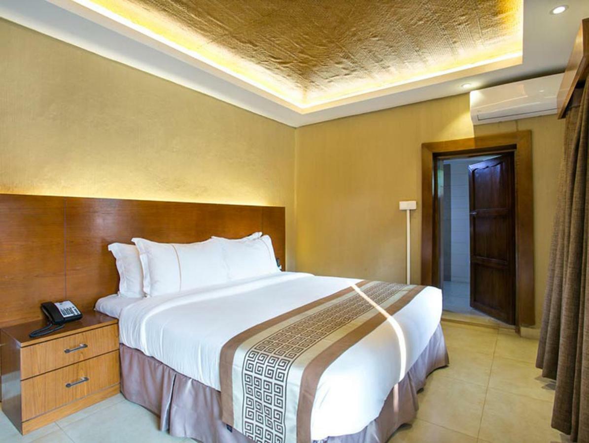 Sarah Resort Gazipur Luaran gambar