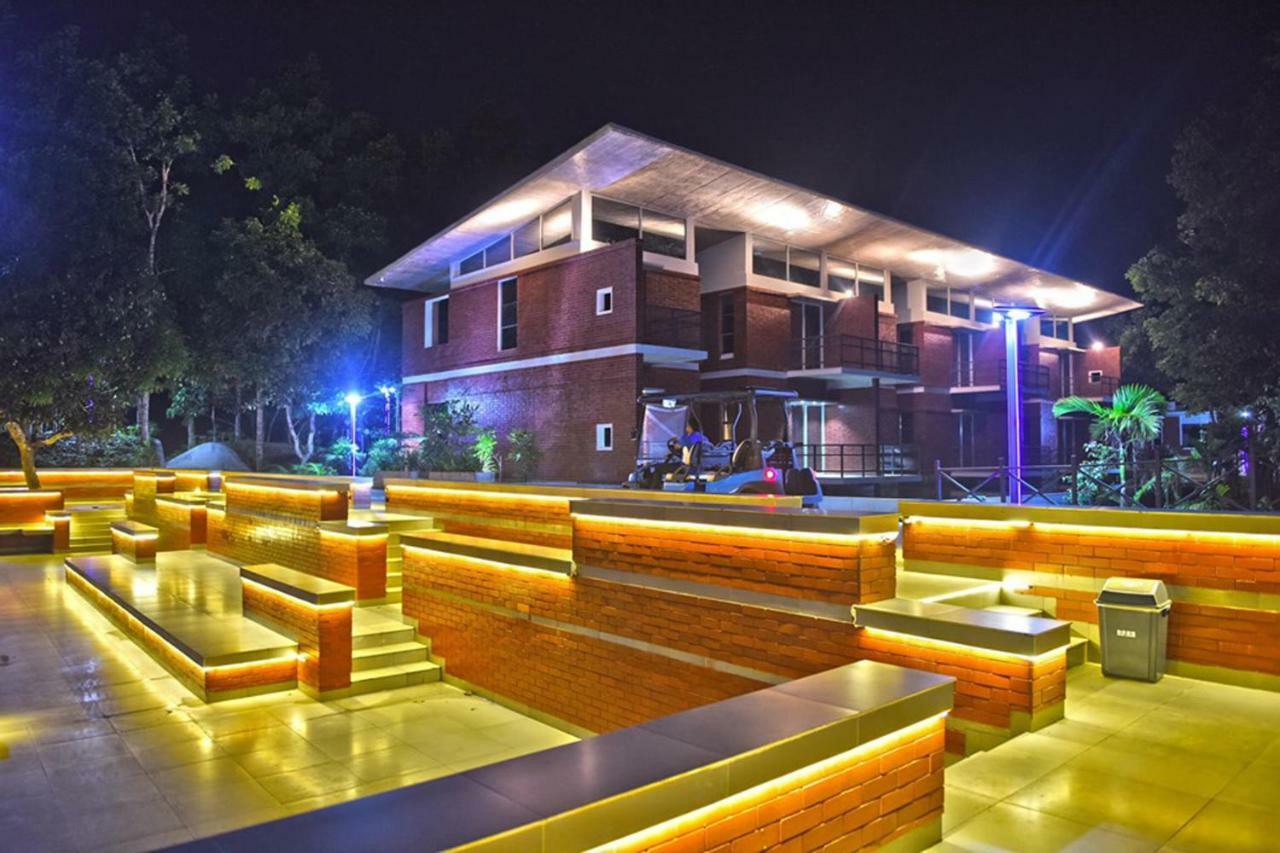 Sarah Resort Gazipur Luaran gambar