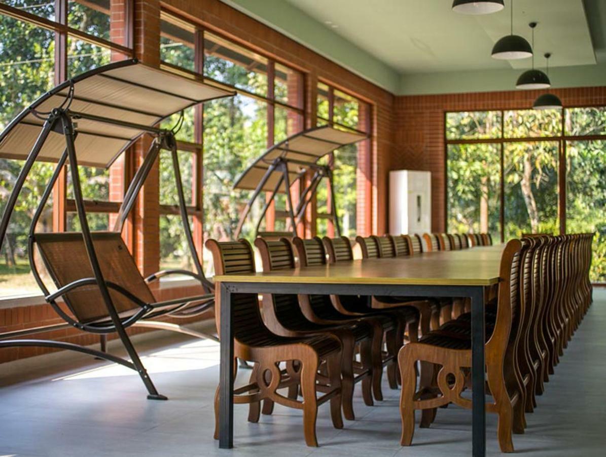 Sarah Resort Gazipur Luaran gambar