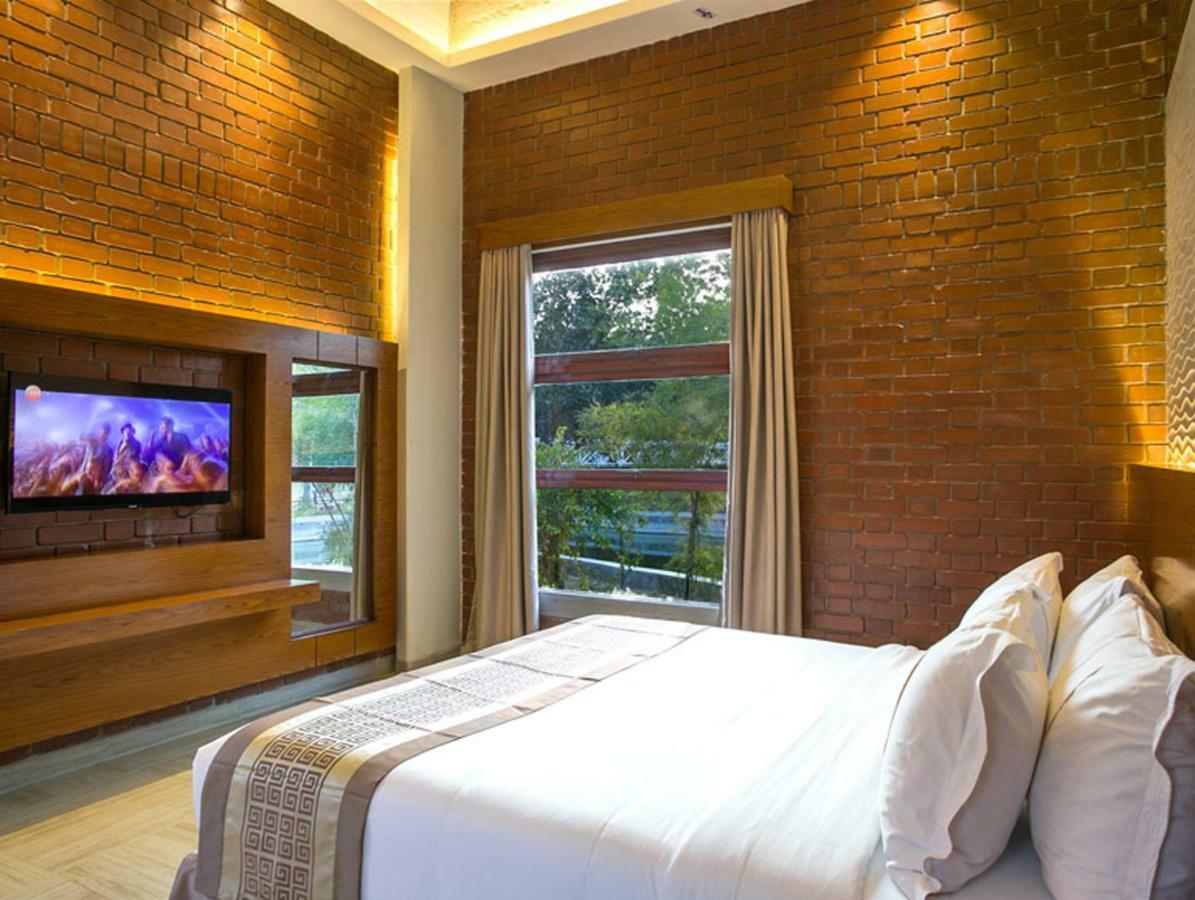 Sarah Resort Gazipur Luaran gambar