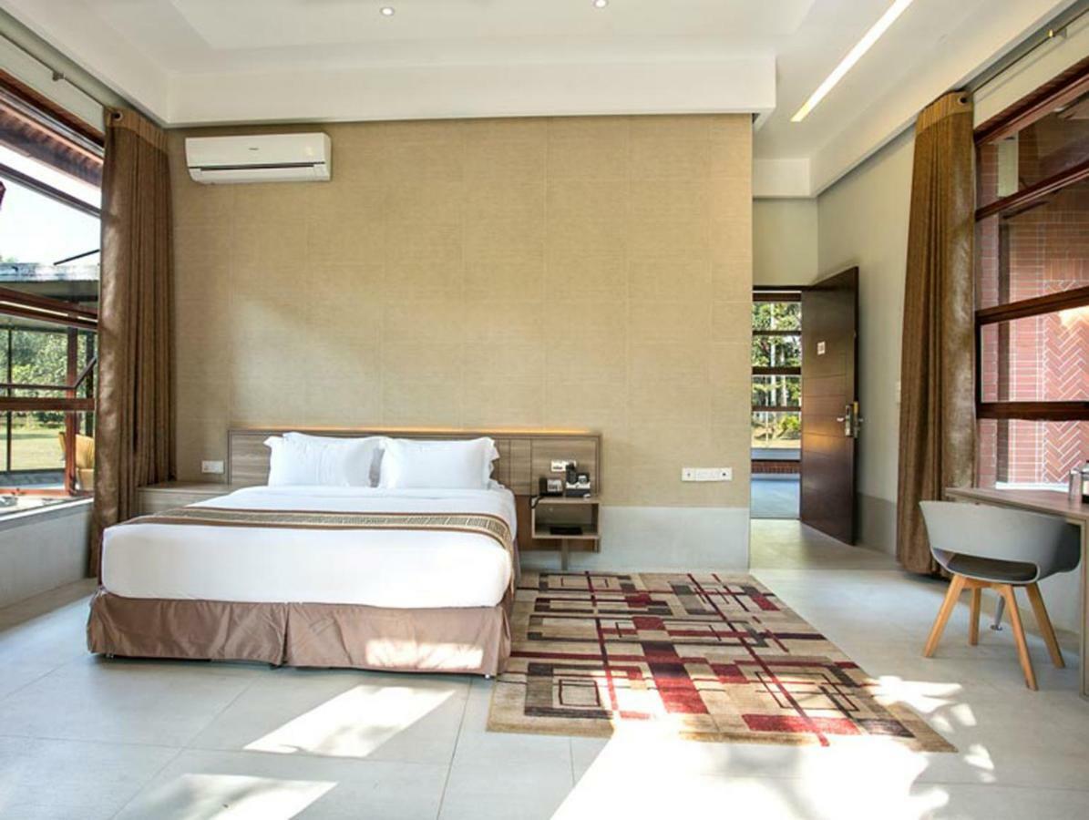 Sarah Resort Gazipur Luaran gambar