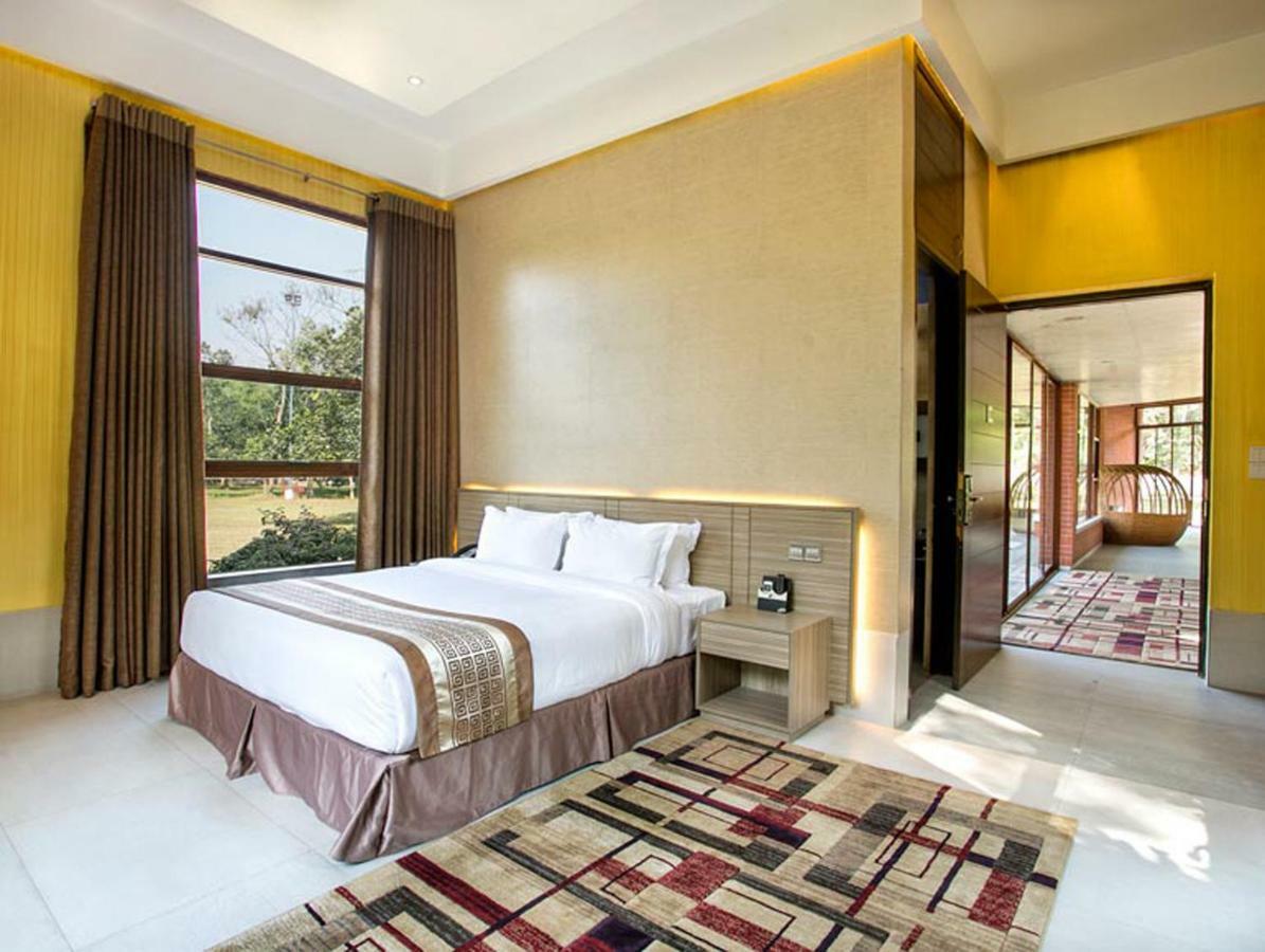 Sarah Resort Gazipur Luaran gambar